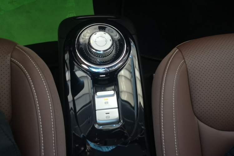 Used Wuling Bingo 2023 333 km Enjoyment Version Gear Lever