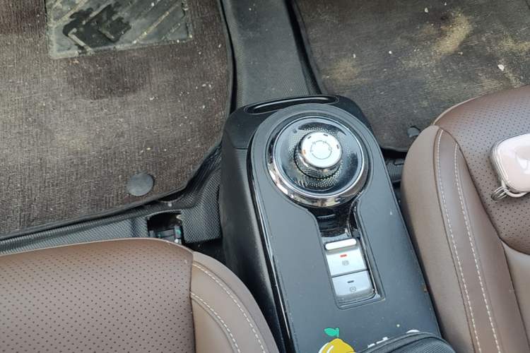 Used Wuling Bingo 2023 333 km Lingxi Connected+ Version Gear Lever