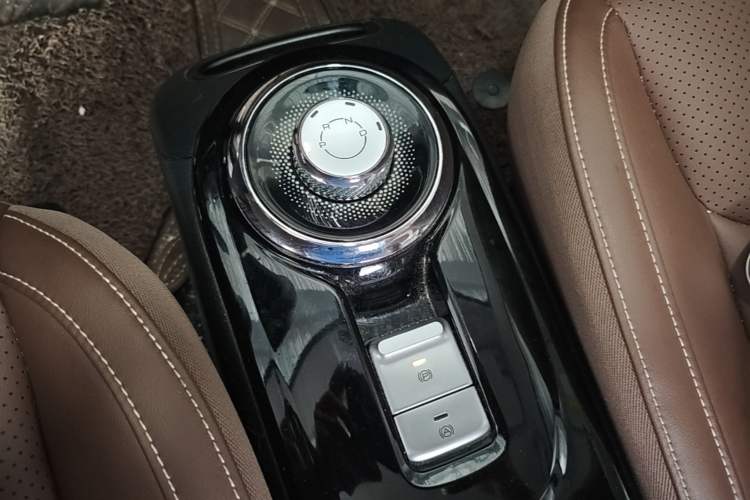 Used Wuling Bingo 2023 333 km Enjoyment Version Gear Lever