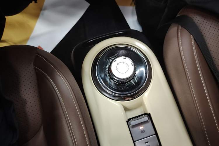 Used Wuling Bingo 2023 333 km Lingxi Connected+ Version Gear Lever
