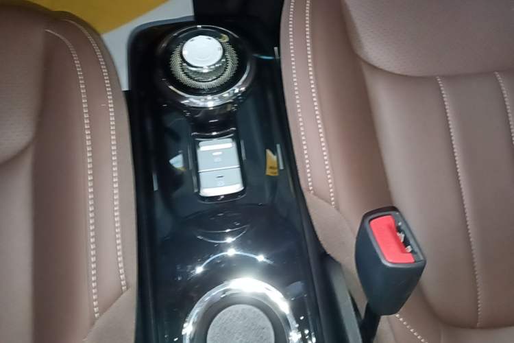 Used Wuling Bingo 2023 333 km Lingxi Connected+ Version Gear Lever