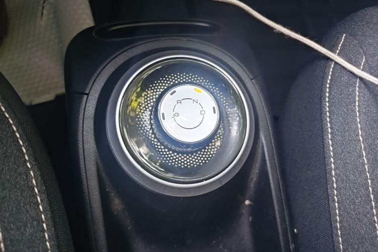 Used Wuling Bingo 2023 203km Comfort Edition Gear Lever