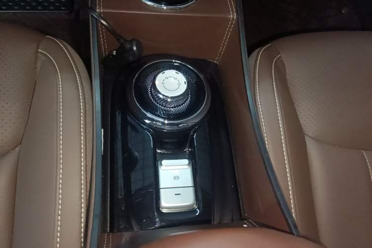 Used Wuling Bingo 2023 333 km Lingxi Connected Version Gear Lever