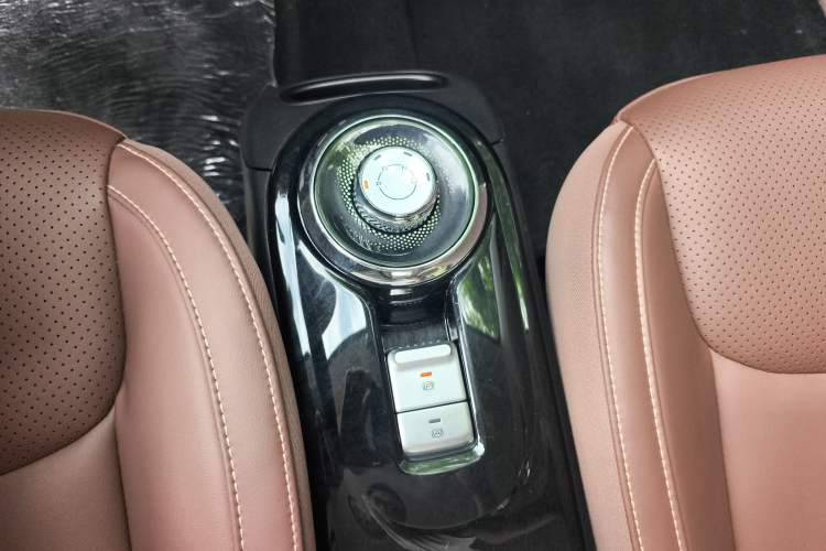 Used Wuling Bingo 2023 410 km Lingxi Deluxe Edition Gear Lever