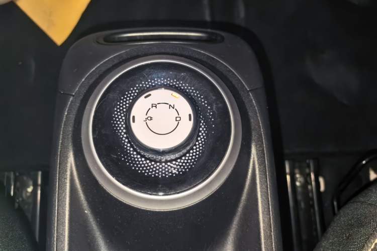 Used Wuling Bingo 2023 333 km Fast-Share Version Gear Lever