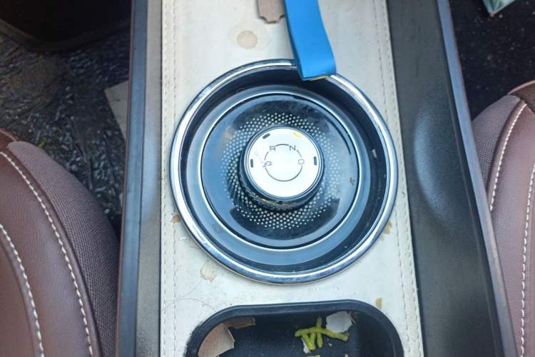 Used Wuling Bingo 2023 203km Comfort Edition Gear Lever