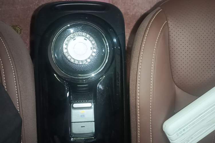 Used Wuling Bingo 2023 333 km Lingxi Connected Version Gear Lever