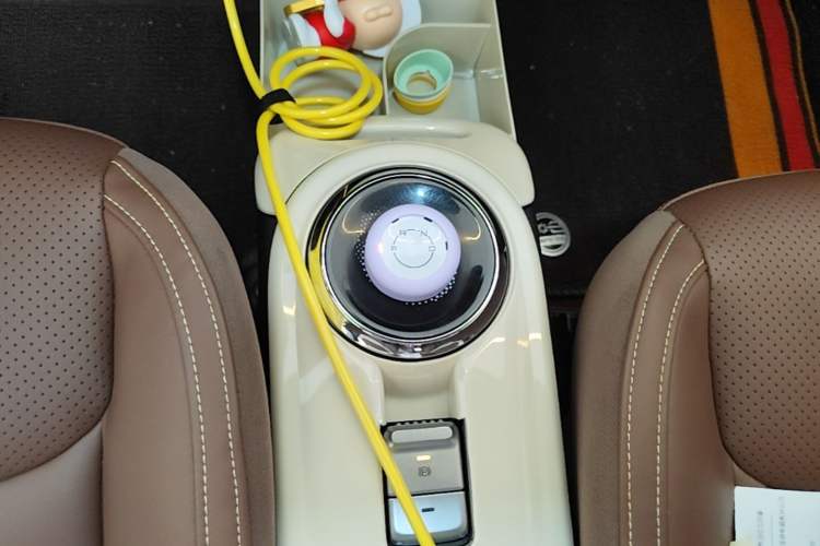 Used Wuling Bingo 2023 333 km Lingxi Connected Version Gear Lever