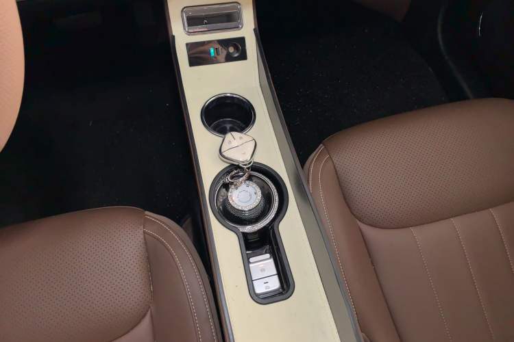 Used Wuling Bingo 2023 333km Enjoy+ Version Gear Lever
