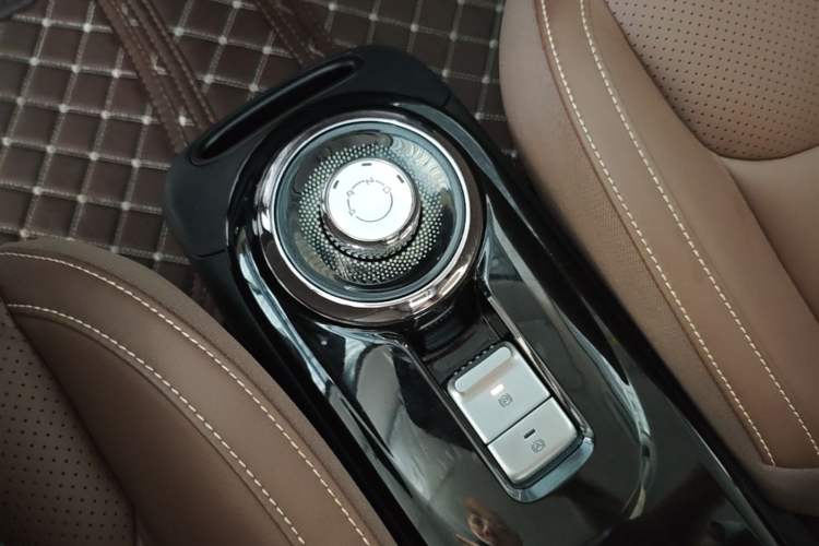 Used Wuling Bingo 2023 333 km Enjoyment Version Gear Lever