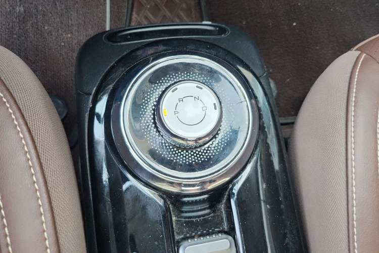 Used Wuling Bingo 2023 410 km Lingxi Deluxe Edition Gear Lever