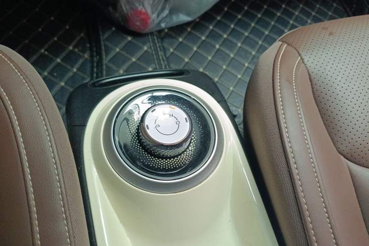 Used Wuling Bingo 2023 203km Comfort Edition Gear Lever