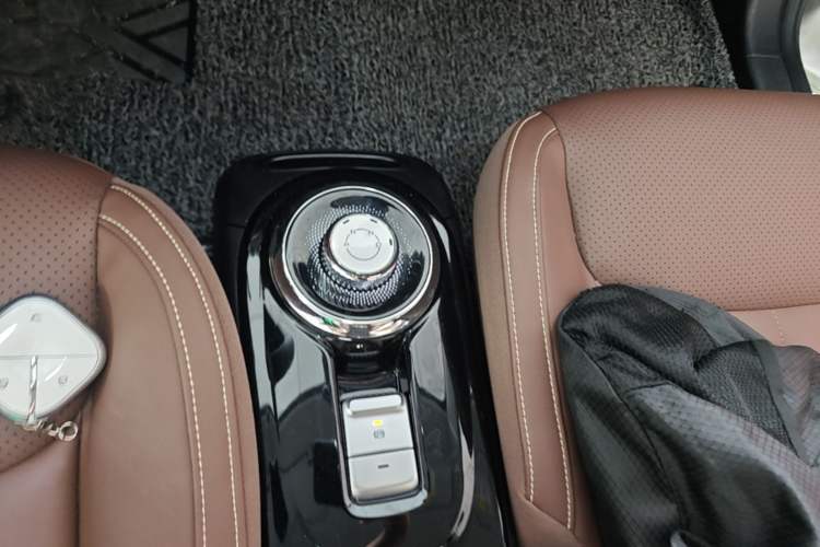 Used Wuling Bingo 2023 333 km Lingxi Connected Version Gear Lever