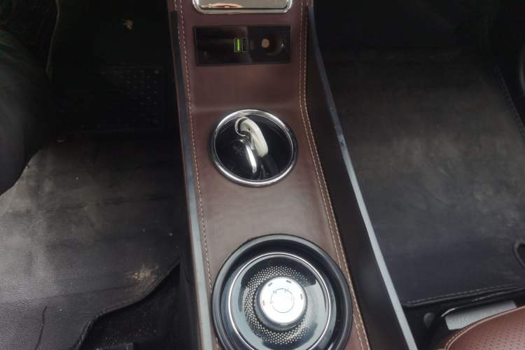 Used Wuling Bingo 2023 410 km Lingxi Deluxe Edition Gear Lever