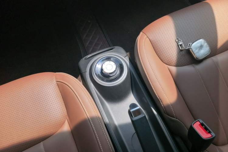 Used Wuling Bingo 2023 203km Comfort Edition Gear Lever