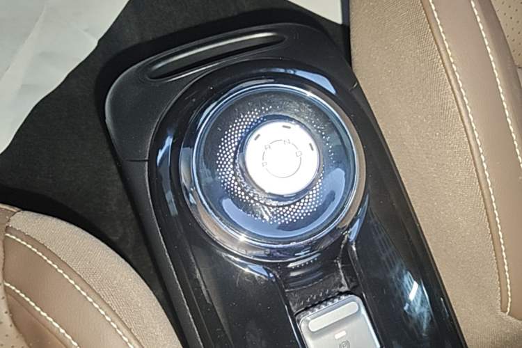Used Wuling Bingo 2023 333 km Lingxi Connected Version Gear Lever