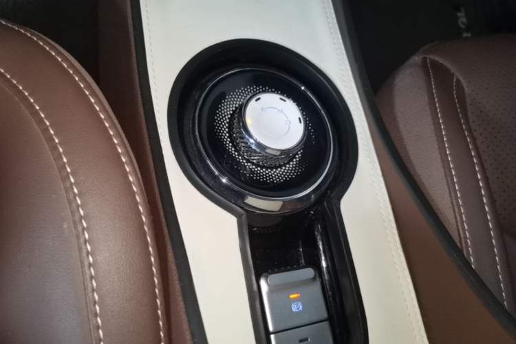 Used Wuling Bingo 2023 333 km Enjoyment Version Gear Lever