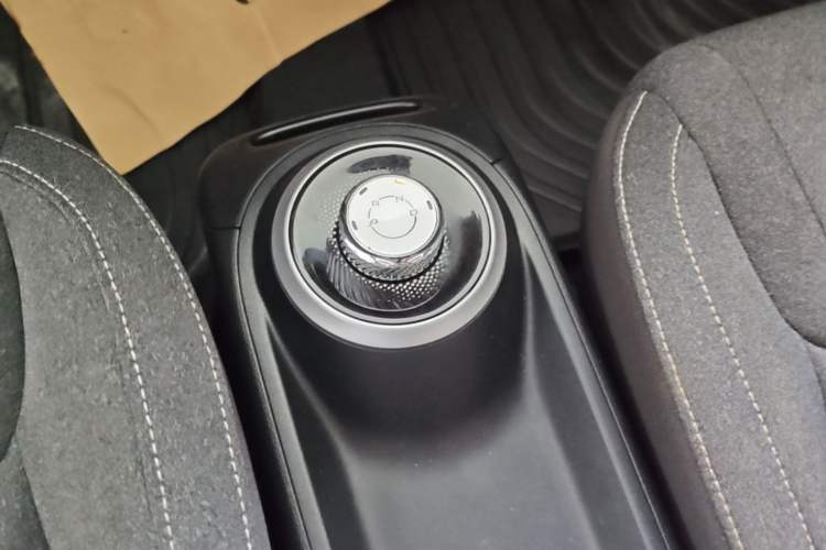Used Wuling Bingo 2023 333 km Fast-Share Version Gear Lever