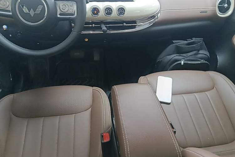 Used Wuling Bingo 2023 333 km Enjoyment Version Gear Lever