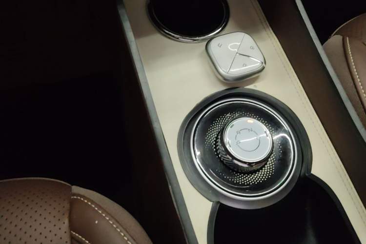 Used Wuling Bingo 2023 203km Comfort Edition Gear Lever