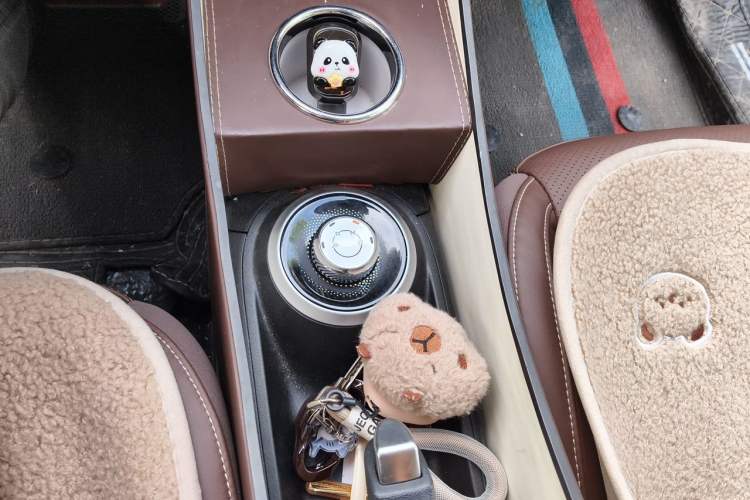 Used Wuling Bingo 2023 203km Comfort Edition Gear Lever