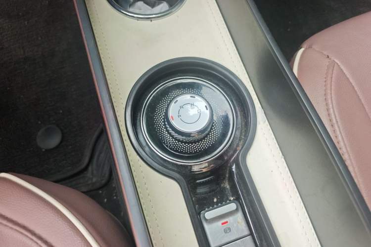 Used Wuling Bingo 2023 333 km Enjoyment Version Gear Lever