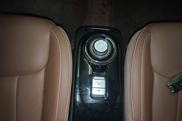 Used Wuling Bingo 2023 410 km Lingxi Deluxe Edition Gear Lever