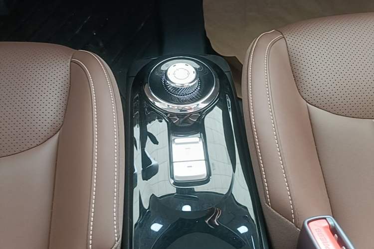 Used Wuling Bingo 2023 333 km Enjoyment Version Gear Lever