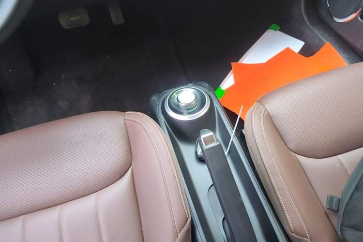 Used Wuling Bingo 2023 203km Comfort Edition Gear Lever