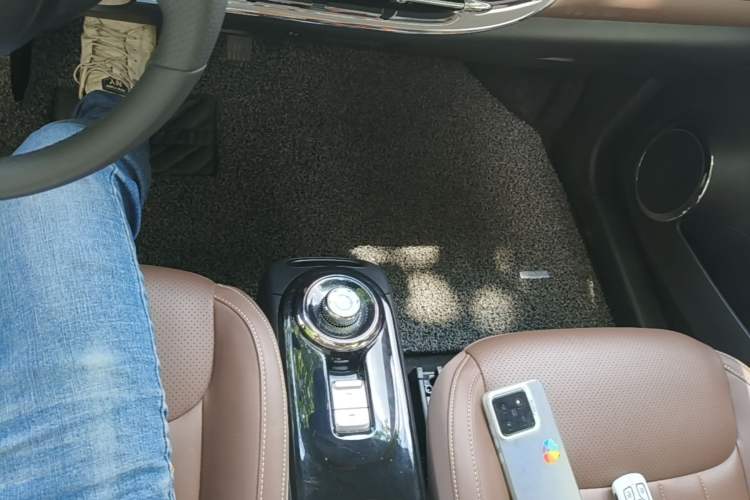 Used Wuling Bingo 2023 410 km Lingxi Deluxe Edition Gear Lever
