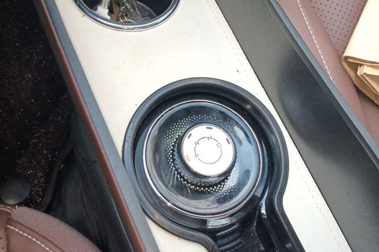 Used Wuling Bingo 2023 410 km Lingxi Deluxe Edition Gear Lever