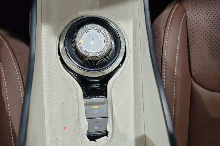 Used Wuling Bingo 2023 333 km Lingxi Connected+ Version Gear Lever