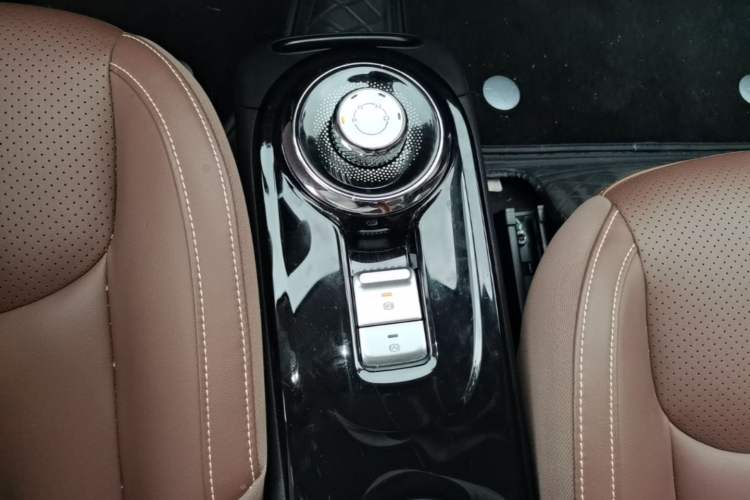 Used Wuling Bingo 2023 333 km Enjoyment Version Gear Lever