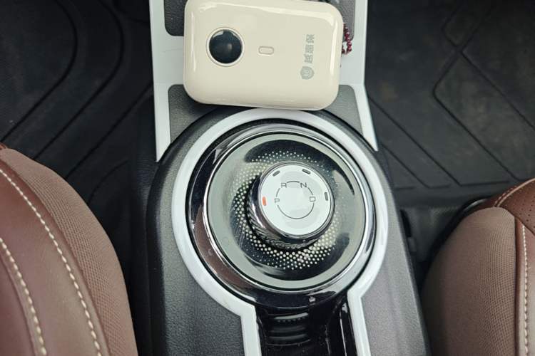 Used Wuling Bingo 2023 333 km Lingxi Connected Version Gear Lever