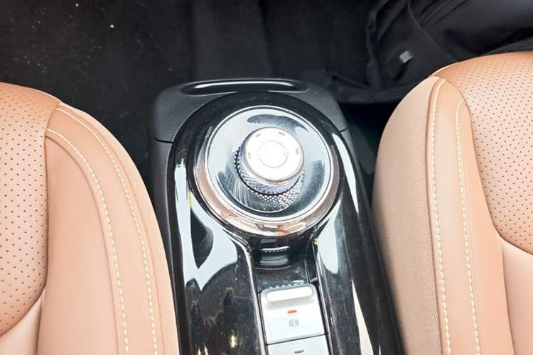 Used Wuling Bingo 2023 333 km Lingxi Connected+ Version Gear Lever