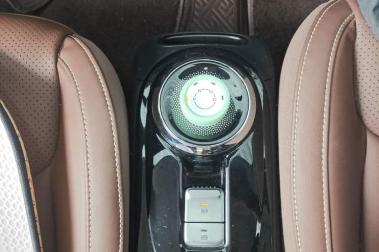 Used Wuling Bingo 2023 333 km Lingxi Connected+ Version Gear Lever
