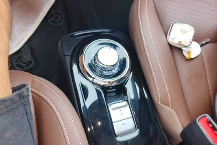 Used Wuling Bingo 2023 333 km Lingxi Connected Version Gear Lever