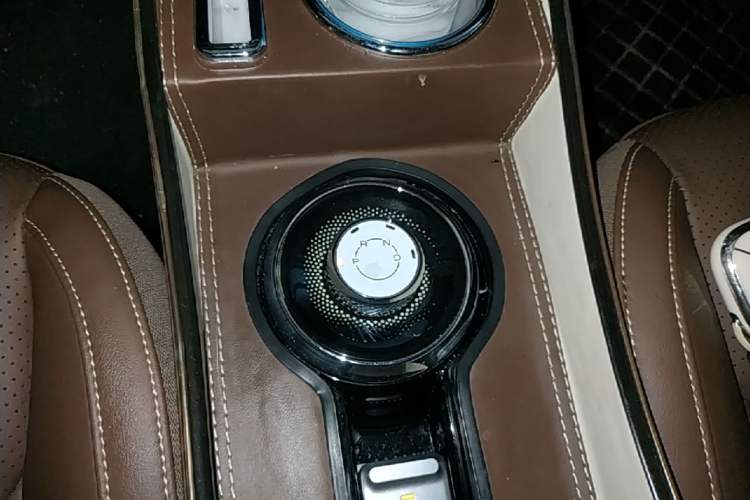 Used Wuling Bingo 2023 333 km Enjoyment Version Gear Lever