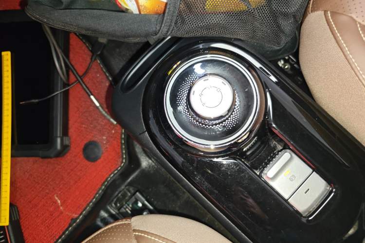 Used Wuling Bingo 2023 333 km Lingxi Connected Version Gear Lever