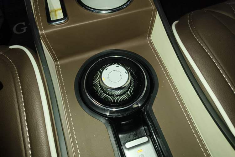 Used Wuling Bingo 2023 333 km Enjoyment Version Gear Lever