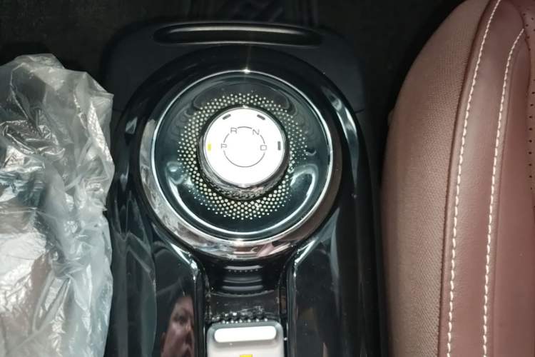 Used Wuling Bingo 2023 333 km Lingxi Connected Version Gear Lever
