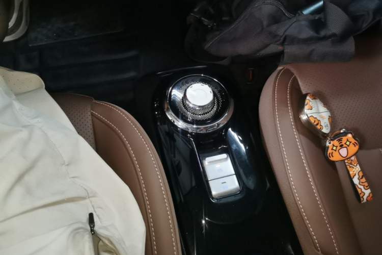 Used Wuling Bingo 2023 333 km Enjoyment Version Gear Lever