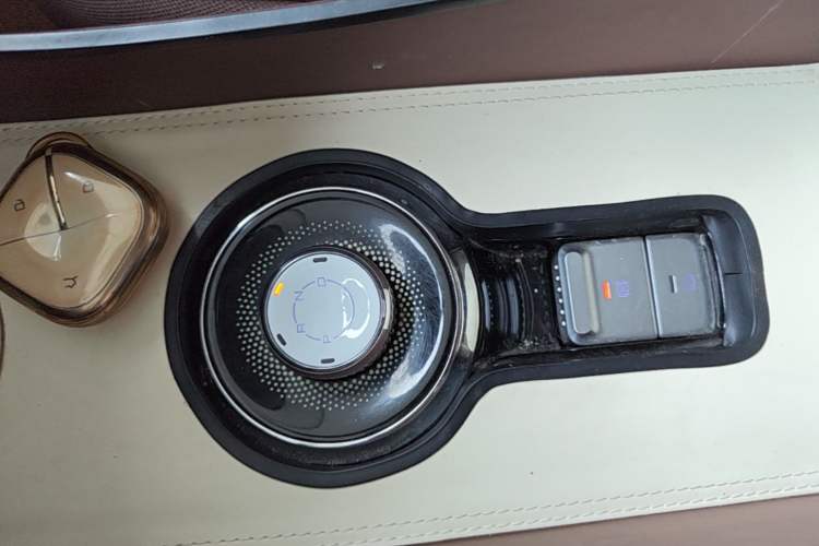 Used Wuling Bingo 2023 333km Enjoy+ Version Gear Lever
