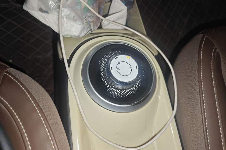 Used Wuling Bingo 2023 203km Comfort Edition Gear Lever