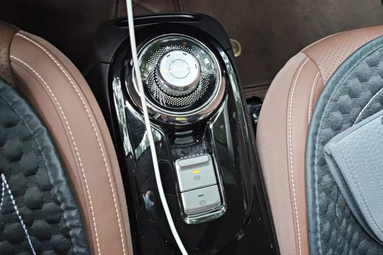 Used Wuling Bingo 2023 333 km Enjoyment Version Gear Lever