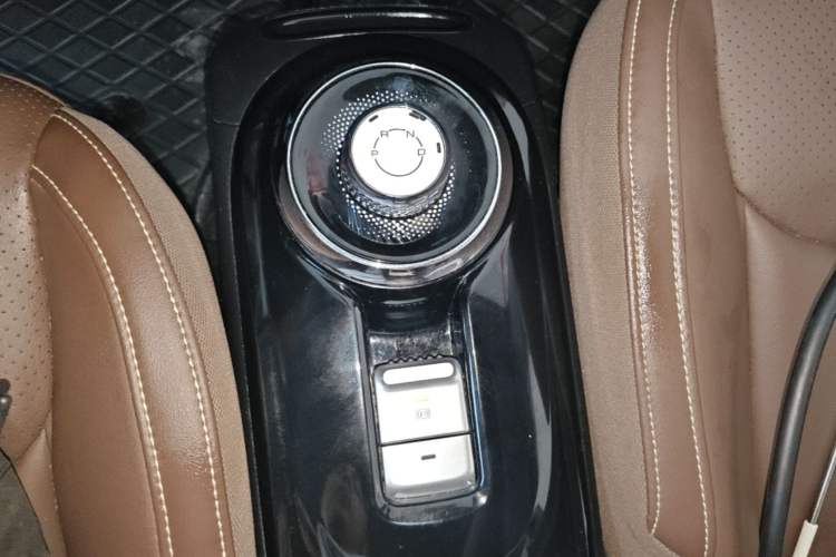 Used Wuling Bingo 2023 333 km Enjoyment Version Gear Lever
