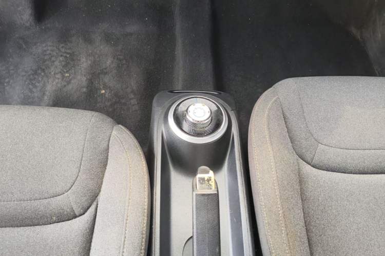 Used Wuling Bingo 2023 333 km Enjoyment Version Gear Lever