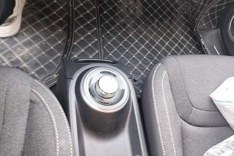Used Wuling Bingo 2023 333 km Fast-Share Version Gear Lever