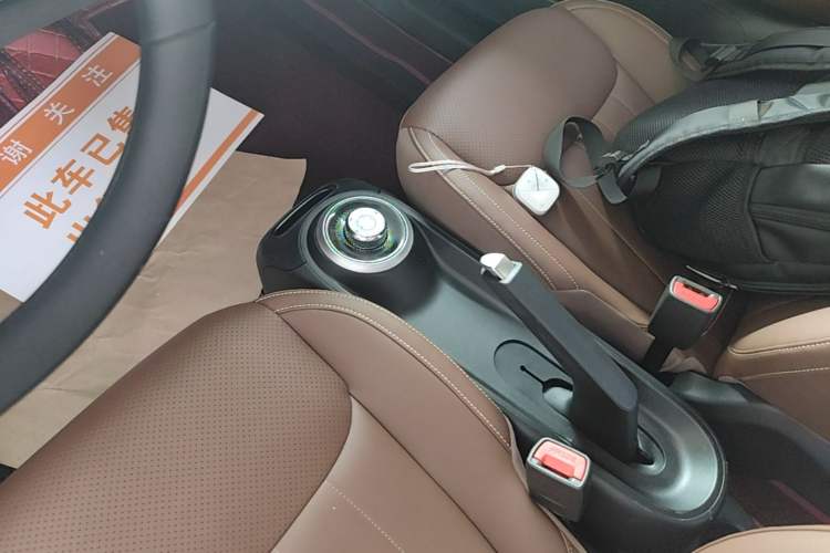 Used Wuling Bingo 2023 203km Comfort Edition Gear Lever