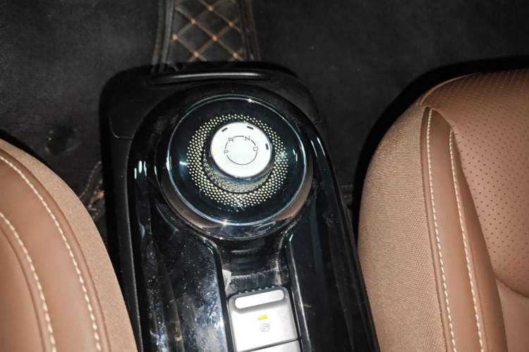 Used Wuling Bingo 2023 333 km Lingxi Connected+ Version Gear Lever